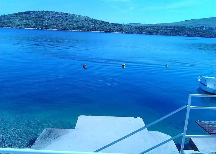 Vladic Apartment Grebastica